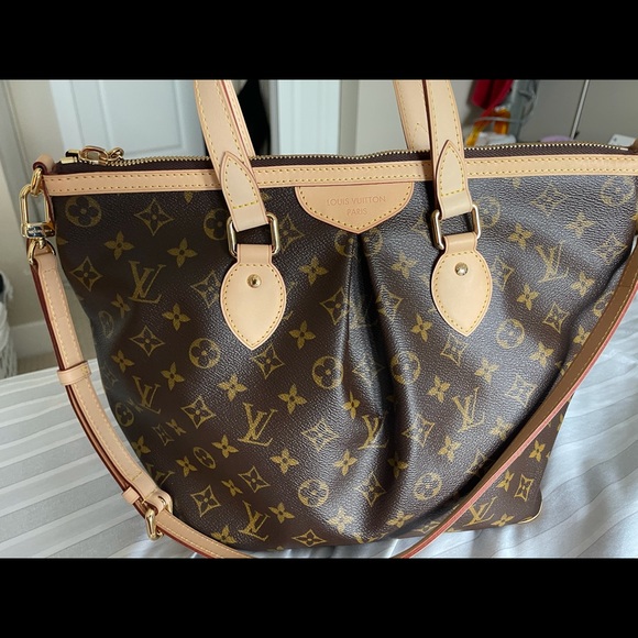 ❌❌SOLD❌❌Louis vuitton pallermo in brand new condition $2,000 comes with strap - Picture 3 of 14